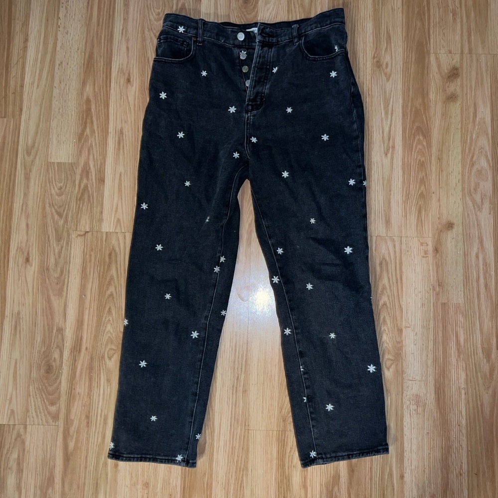 Black Daisy-Embroidered High-Waist Jeans